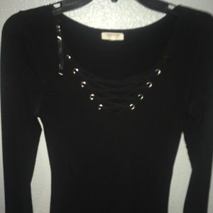 Black long sleeve tee
